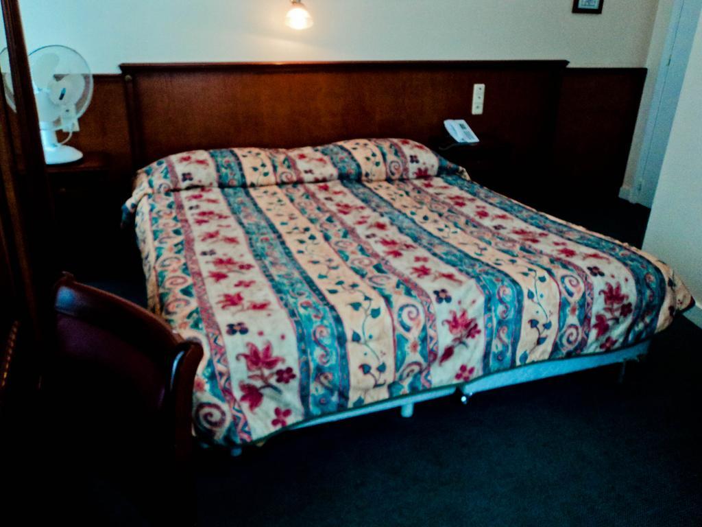 Hotel Continental Saint-Gilles Rum bild