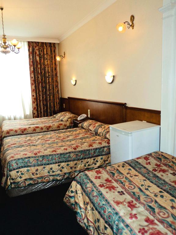 Hotel Continental Saint-Gilles Rum bild